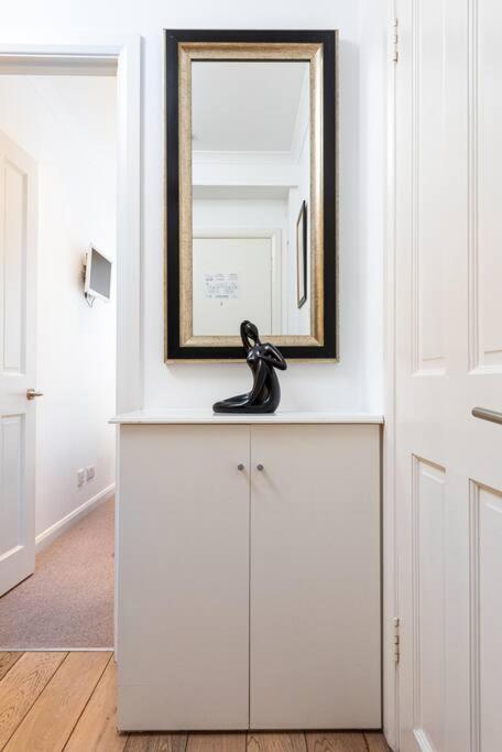 Chic Apartment - Fabulous Central Location In Zone 1 London Exterior foto